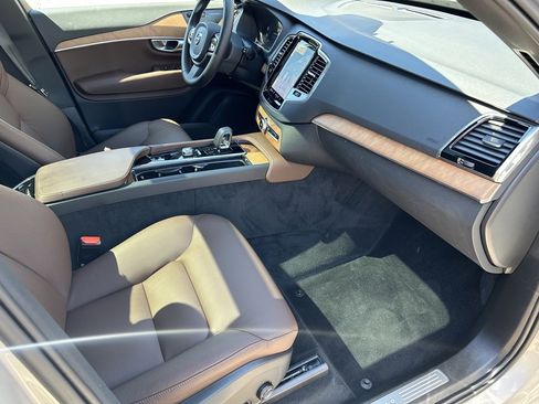 Certified 2024 Volvo XC90 B6 Plus w/ Protection Package Premier image 14