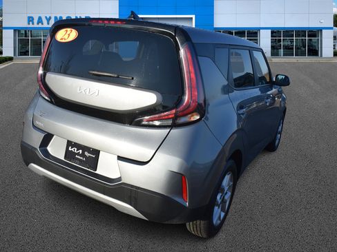 Used 2023 Kia Soul LX w/ Option Group 015 image 3