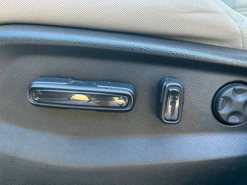 Used 2017 Honda CR-V EX image 24