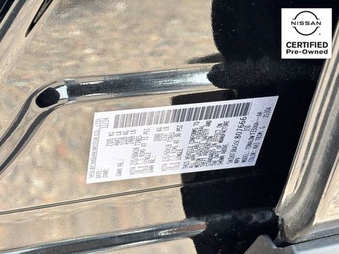Certified 2025 Nissan Rogue SV FWD image 29