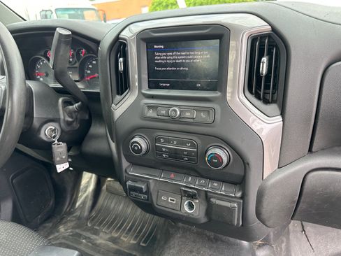 Used 2022 Chevrolet Silverado 2500 W/T w/ WT Convenience Package RWD image 26