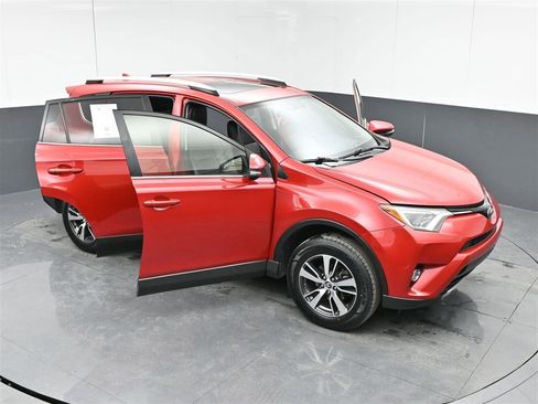 Used 2016 Toyota RAV4 XLE image 36