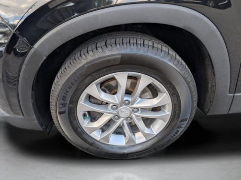 Used 2020 Hyundai Santa Fe SE image 13