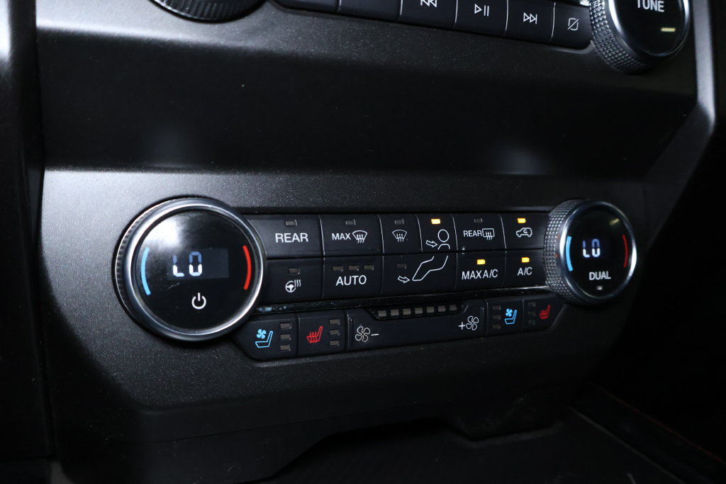 Used 2020 Ford Expedition Limited w/ Equipment Group 303A AWD/4WD image 33