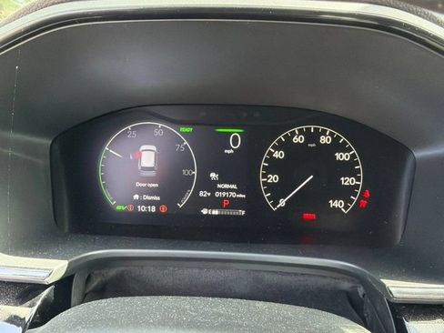 Used 2024 Honda CR-V Sport Touring image 17