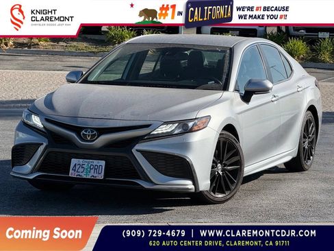 Used 2024 Toyota Camry XSE FWD image 1