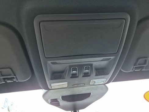 Used 2025 Ford Escape ST-Line w/ Tech Pack #1 FWD image 39