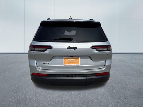 Certified 2023 Jeep Grand Cherokee L Laredo image 5