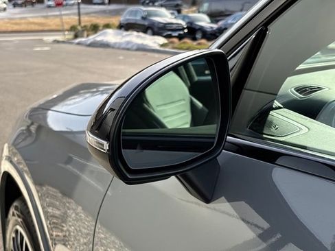 Used 2025 Mercedes-Benz GLC 300 GLC 300 image 14