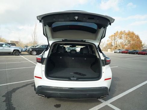Used 2024 Nissan Murano SV w/ SV Midnight Edition Package image 16
