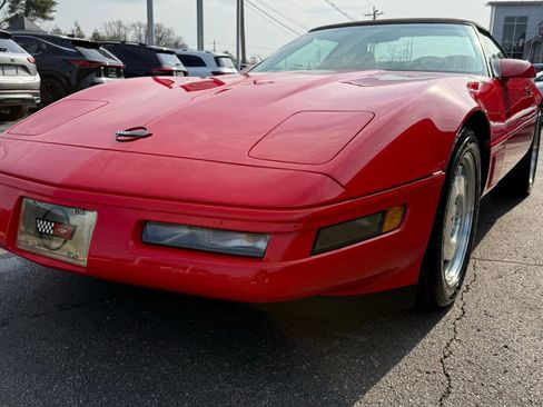 Used 1996 Chevrolet Corvette Convertible RWD image 22