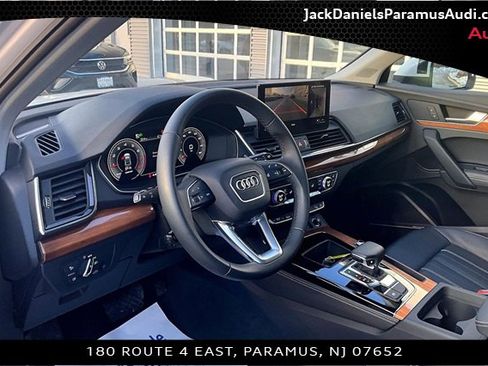 Used 2023 Audi Q5 2.0T Premium Plus w/ Premium Plus Package image 11