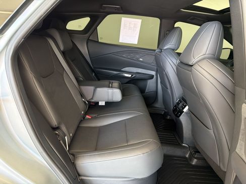 Used 2024 Lexus RX 350 F Sport w/ Convenience Package AWD/4WD image 31