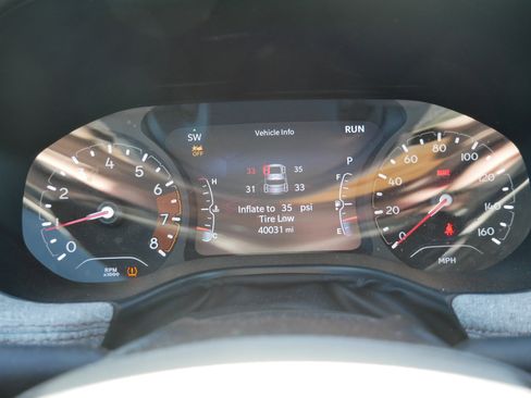 Used 2022 Jeep Compass Latitude w/ Sun and Sound Group image 21