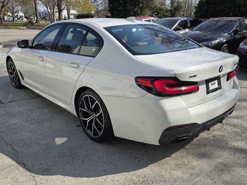 Used 2022 BMW 540i xDrive w/ M Sport Package image 3