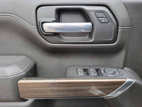 Used 2020 Chevrolet Silverado 1500 LT Trail Boss w/ Convenience Package image 16