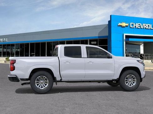 New 2026 Chevrolet Colorado LT w/ LT Convenience Package AWD/4WD image 5