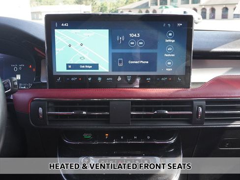 Used 2023 Lincoln Corsair Grand Touring w/ Equipment Group 301A AWD/4WD image 8