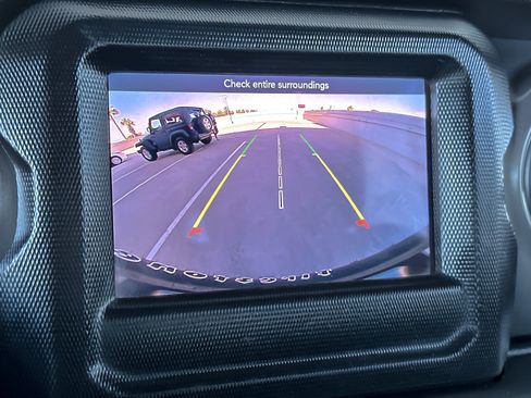 Used 2023 Jeep Wrangler Unlimited AWD/4WD image 18
