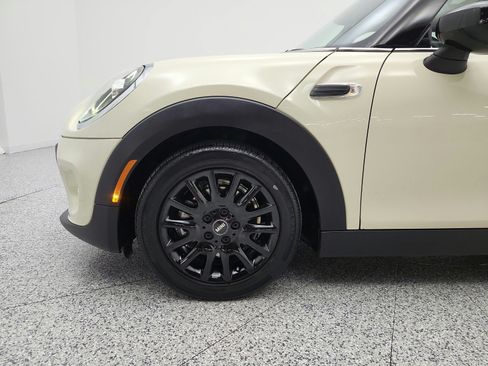 Used 2021 MINI Cooper 2-Door Hardtop w/ 6.5" Touchscreen Package FWD image 22