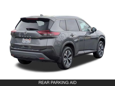 Used 2022 Nissan Rogue SV w/ SV Premium Package FWD image 9
