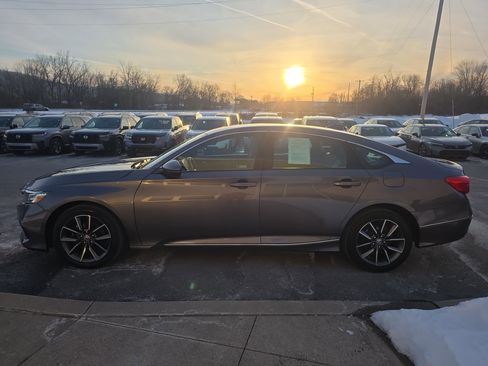 Used 2022 Honda Accord EX-L image 8
