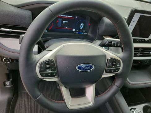 New 2026 Ford Explorer Active w/ Active Comfort Package image 22