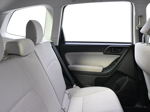 Used 2018 Subaru Forester 2.5i w/ Alloy Wheel Package image 18