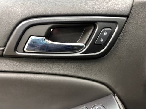 Used 2017 Chevrolet Tahoe LT image 12