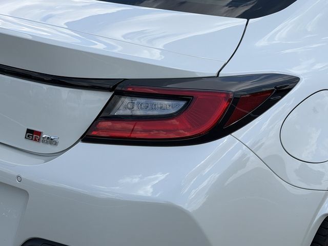 Used 2024 Toyota GR86 RWD image 7