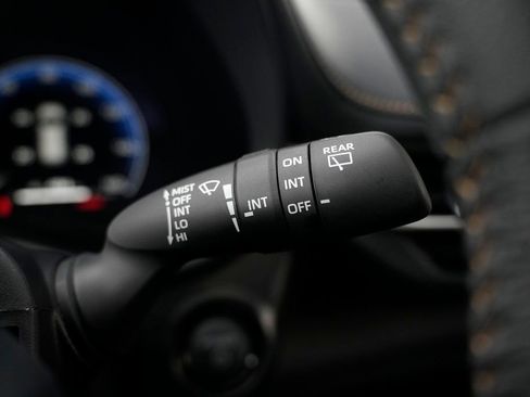 Used 2025 Toyota Sienna XLE Woodland Edition image 42