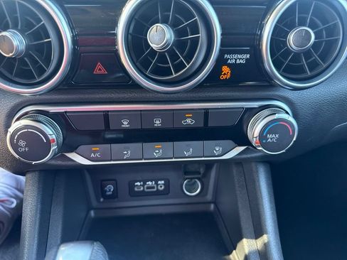 Certified 2025 Nissan Sentra SV FWD image 23