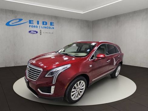 Used 2017 Cadillac XT5 Platinum w/ Driver Assist Package AWD/4WD image 5