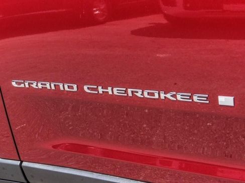 New 2023 Jeep Grand Cherokee L Laredo w/ Trailer Tow Group (B) image 26