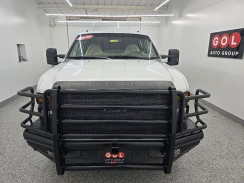 Used 2010 Ford F250 XL AWD/4WD image 3