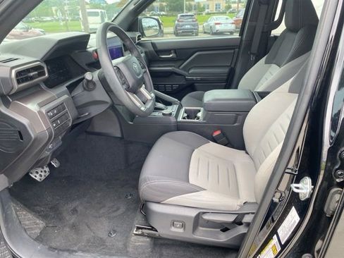 Used 2024 Toyota Tacoma TRD Sport RWD image 29