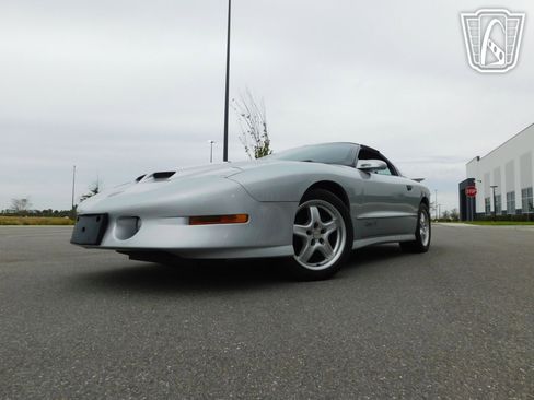 Used 1997 Pontiac Firebird Trans Am image 34
