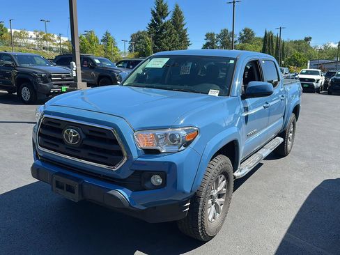 Certified 2019 Toyota Tacoma SR5 AWD/4WD image 7