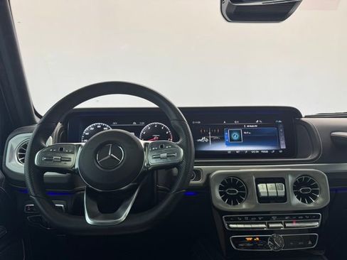 Used 2024 Mercedes-Benz G 550 image 3