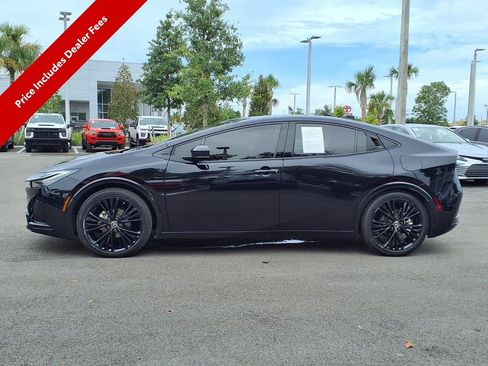 Used 2026 Toyota Prius FWD image 4
