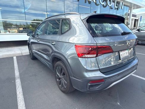 Used 2023 Volkswagen Taos S FWD image 11