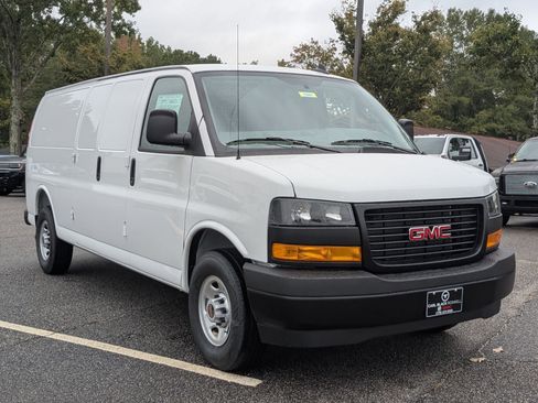 New 2025 GMC Savana 2500 Extended w/ Driver Convenience Package image 7