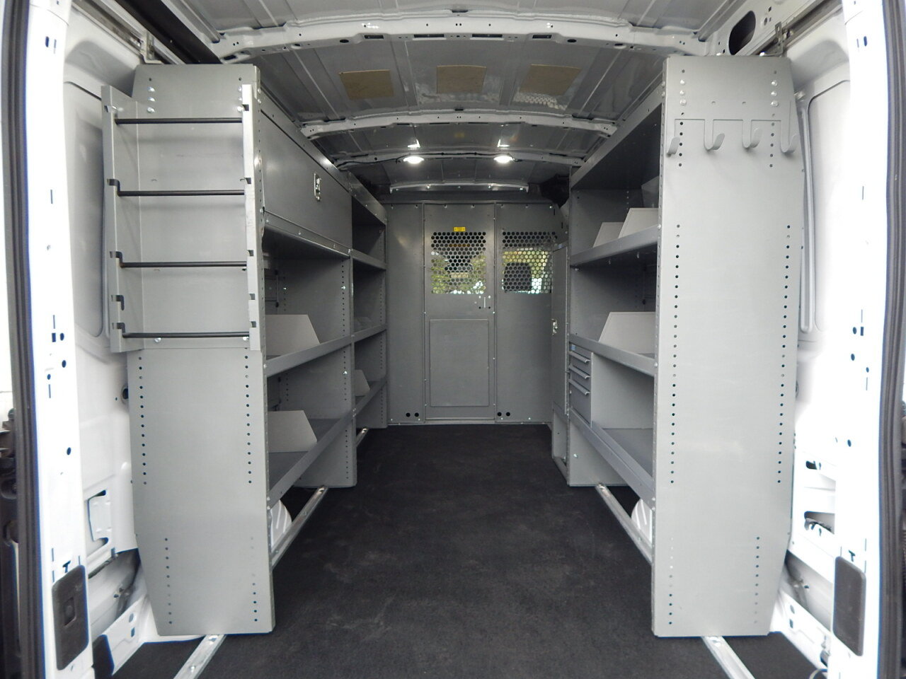 Used 2018 Ford Transit 250 148 Medium Roof RWD image 3