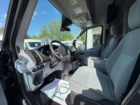 Used 2015 Ford Transit 250 148 Medium Roof RWD image 5