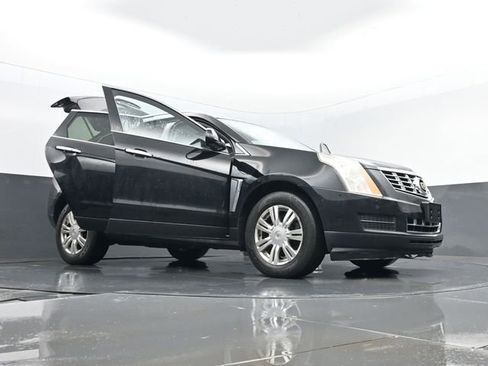 Used 2015 Cadillac SRX Luxury w/ Driver Awareness Package image 34