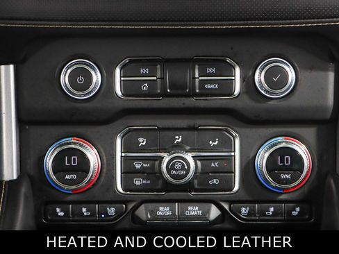 Used 2023 GMC Yukon SLT w/ SLT Luxury Package AWD/4WD image 21