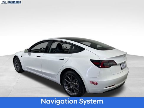Used 2021 Tesla Model 3 Standard Range Plus RWD image 3
