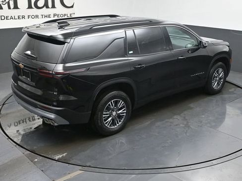 New 2026 Chevrolet Traverse LT w/ Enhanced Driving Package AWD/4WD image 19