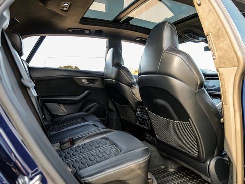 Used 2022 Audi RS Q8 image 48