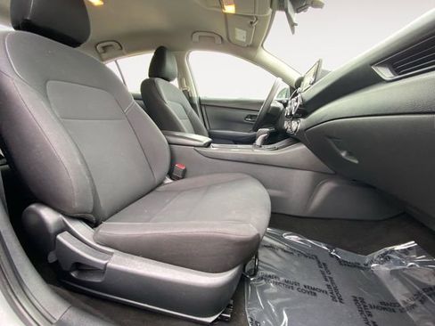 Used 2024 Nissan Sentra S FWD image 15